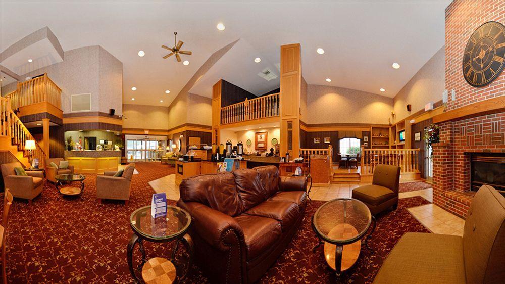 Best Western Plus University Park Inn & Suites Еймс Екстер'єр фото