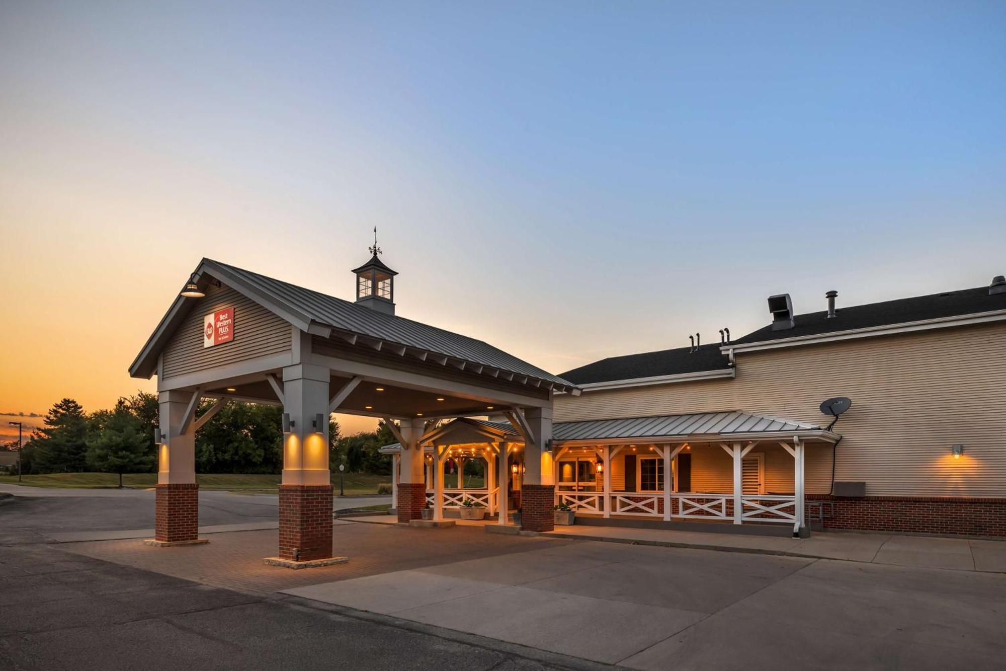 Best Western Plus University Park Inn & Suites Еймс Екстер'єр фото